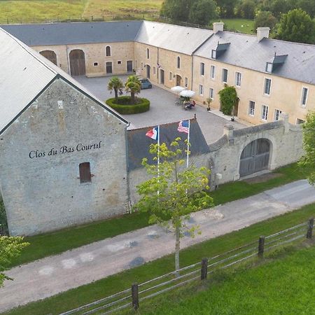 Le Clos Du Bas Courtil Guesthouse B&B Omaha Beach Osmanville Eksteriør bilde