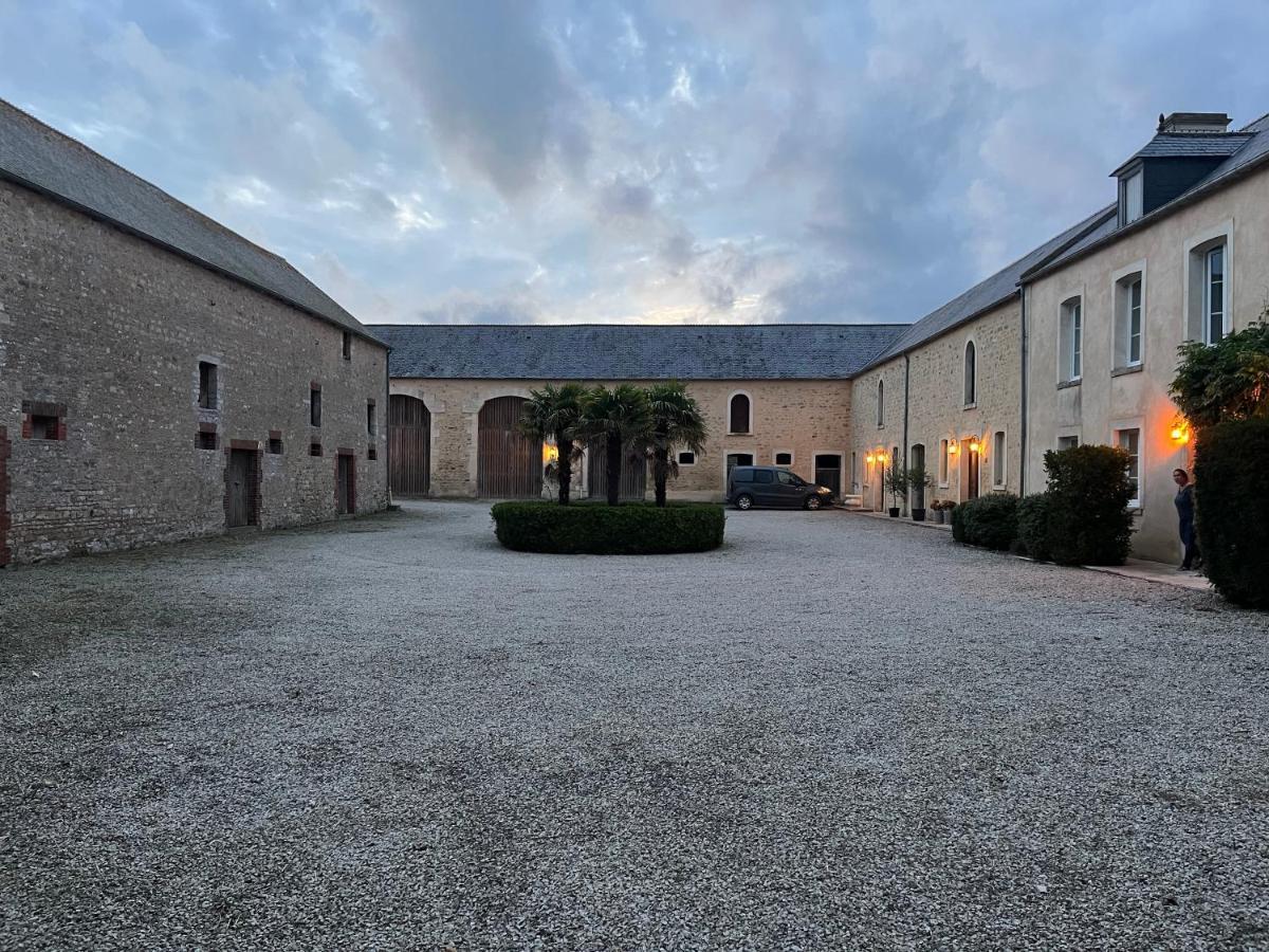 Le Clos Du Bas Courtil Guesthouse B&B Omaha Beach Osmanville Eksteriør bilde